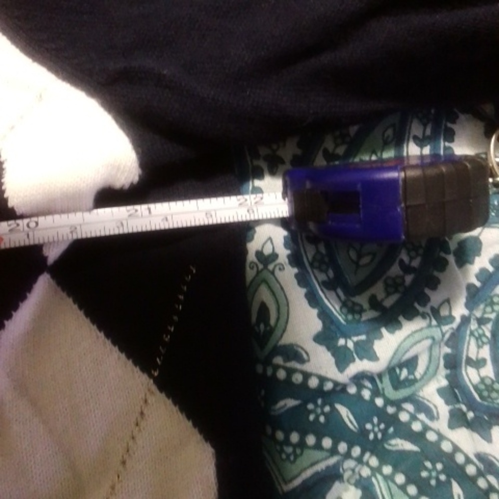 Vneck sweater - Picture 5 of 5